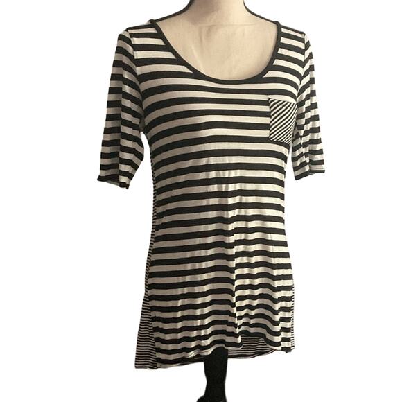 Maurices black and white striped hi low tunic top m - Picture 5 of 9